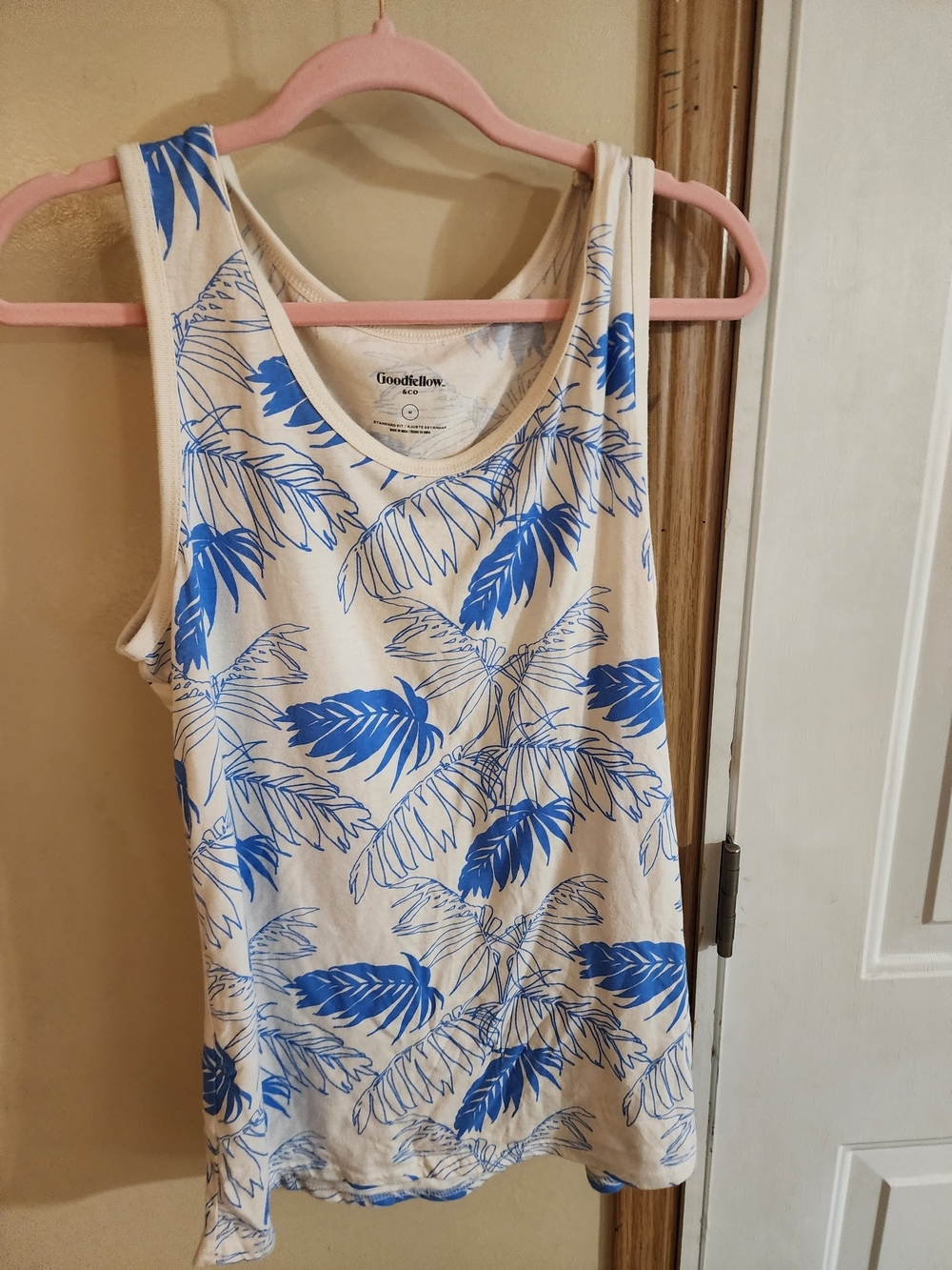 2 Goodfellow & Co Cream Tank Top with Blue Leaf Print And Yellow Tank Sz Med